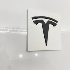 Do not order, this is gift list.  Tesla model 3 and model Y Logo