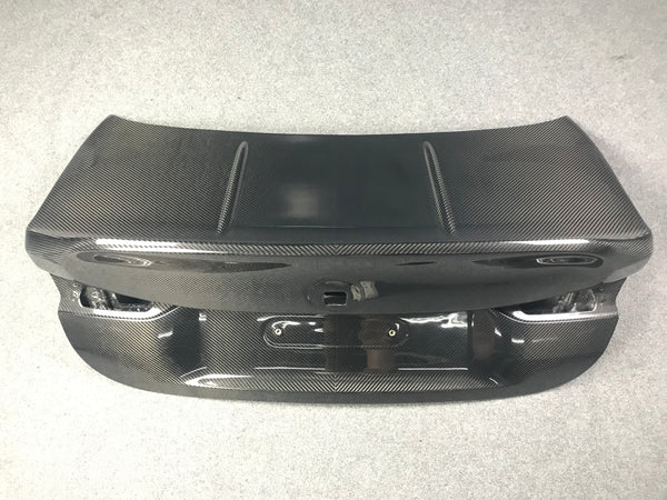 Dry carbon G82 M4 CSL style trunk