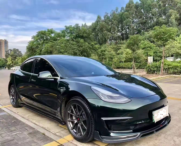 CMST style rear diffuser for TESLA Model 3