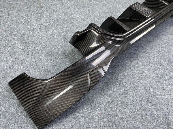 3D style with LED light carbon fiber rear diffuser for F90 M5 5 series G30