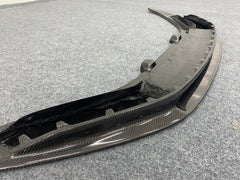 R8 V10 2017-2019V carbon fiber front lip