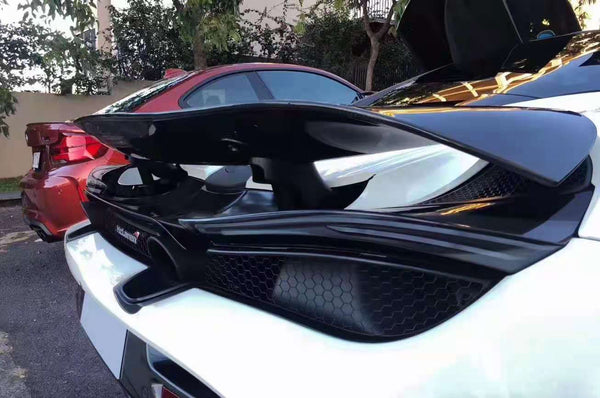 V style carbon fiber rear trunk wing for McLaren 720s spoiler