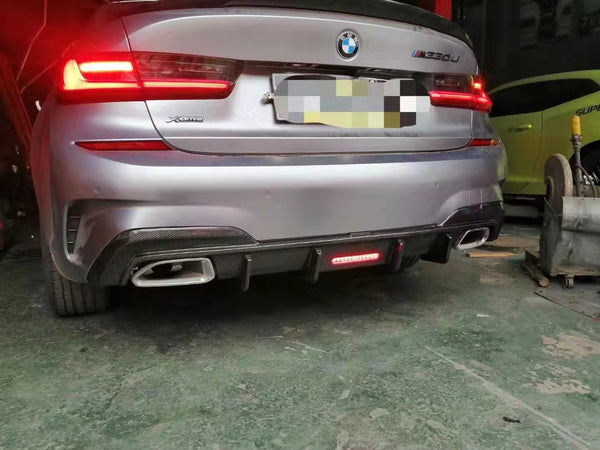 Carbon fiber rear diffuser with light  for BMW G20 G28 rear bumper lip