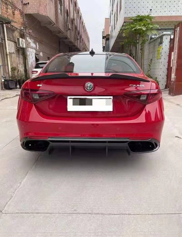 Carbon Fiber front lip side skirts rear diffuser spoiler for Alfa Romeo Giulia  2016+